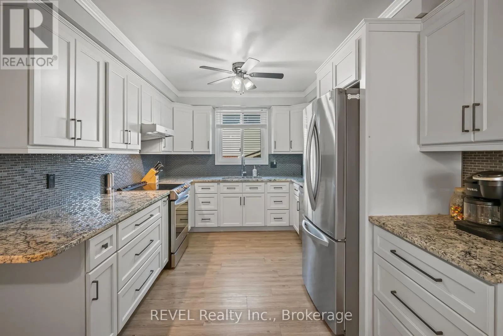 12 SILVERDALE DRIVE