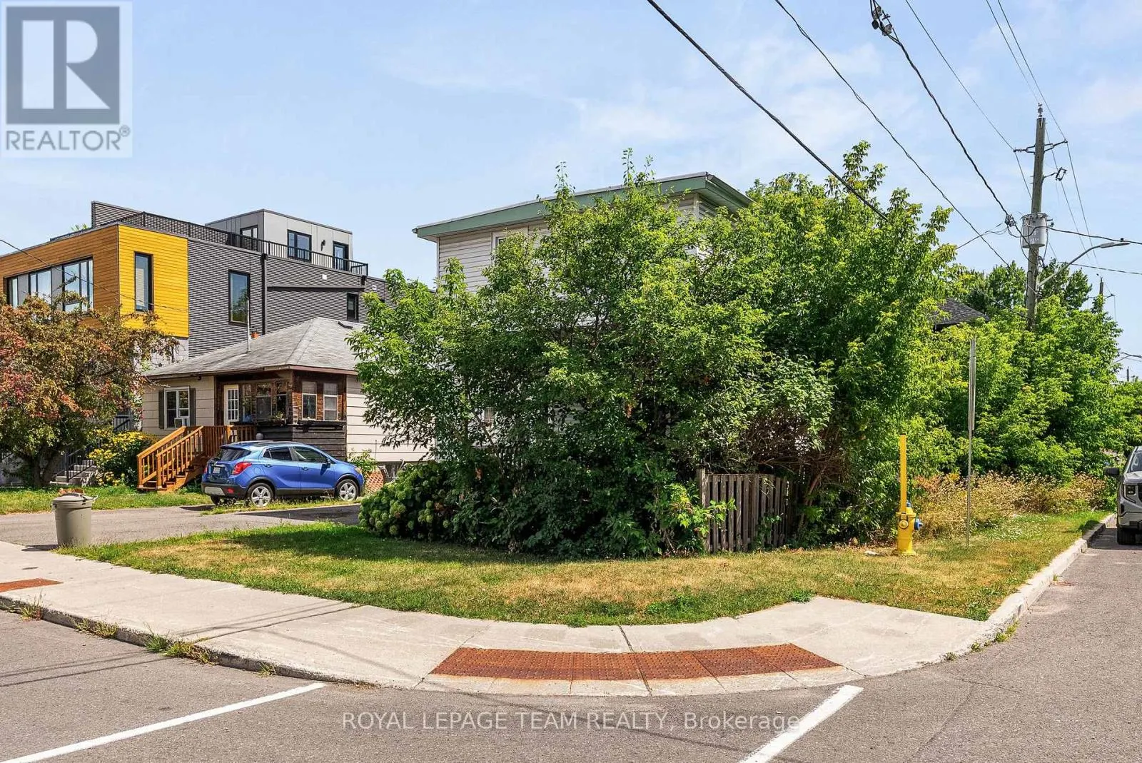 240 GARNEAU STREET