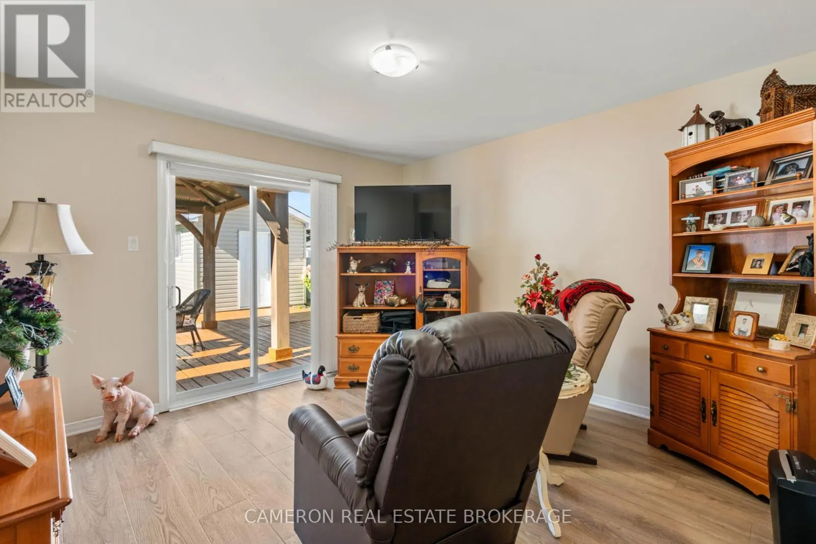 125 DUNBAR AVENUE