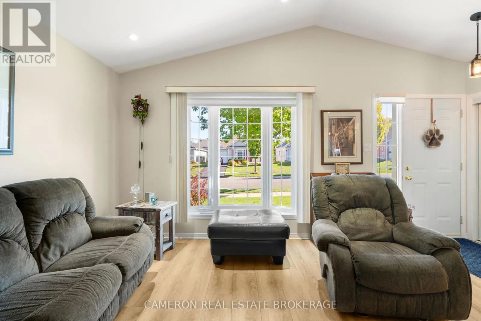 125 DUNBAR AVENUE