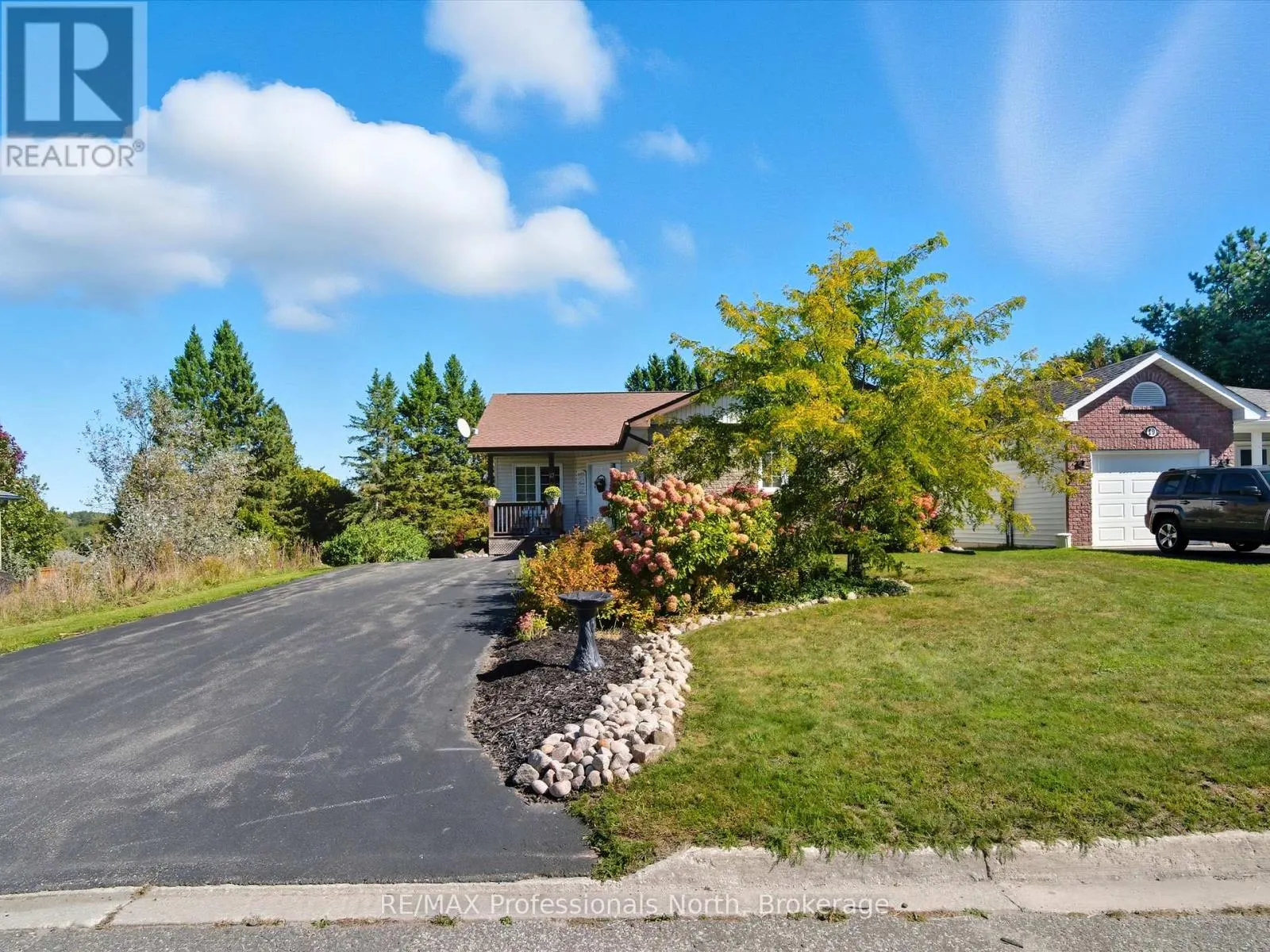 17 KEALL CRESCENT