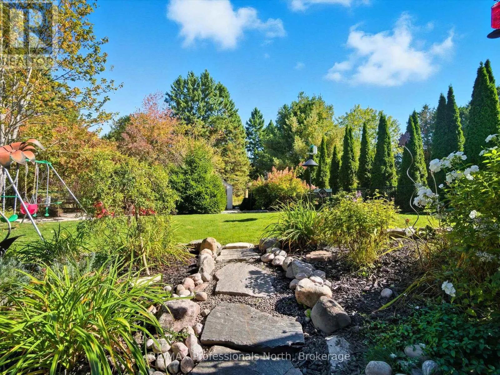 17 KEALL CRESCENT