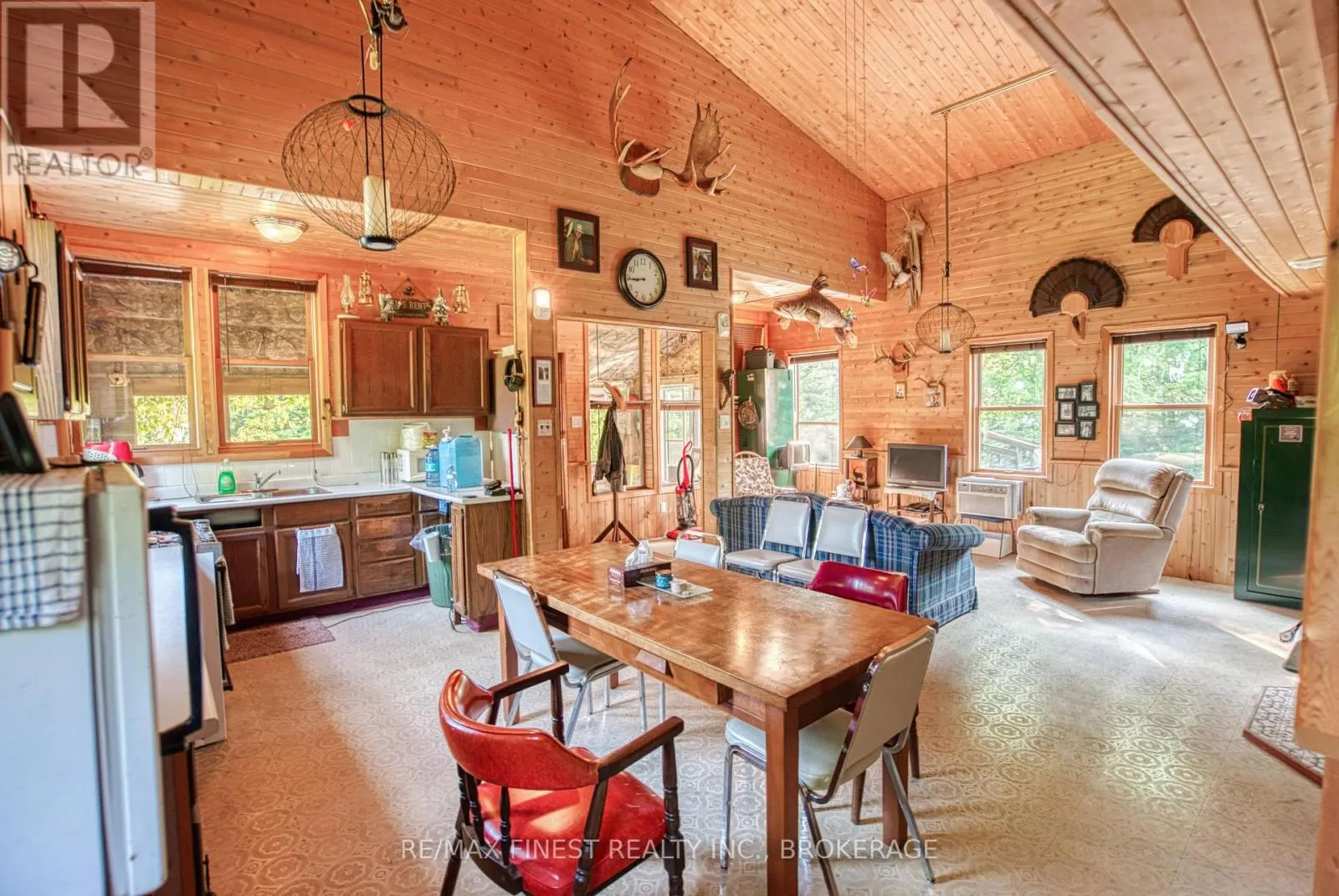 E 1/2 LOT 22 CONCESSION 9 PALMERSTON
