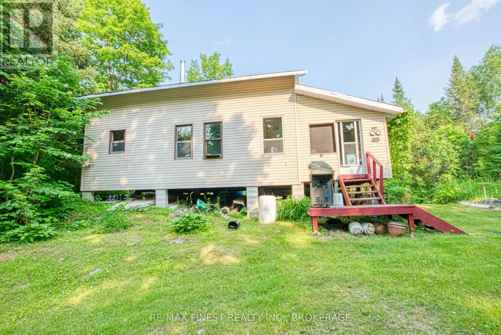 E 1/2 LOT 22 CONCESSION 9 PALMERSTON