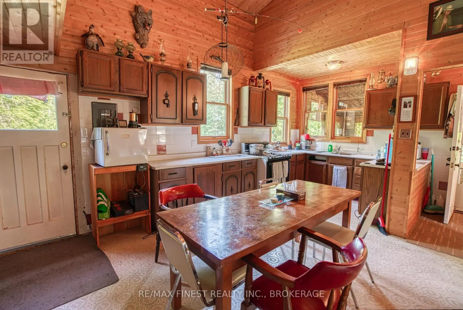 E 1/2 LOT 22 CONCESSION 9 PALMERSTON