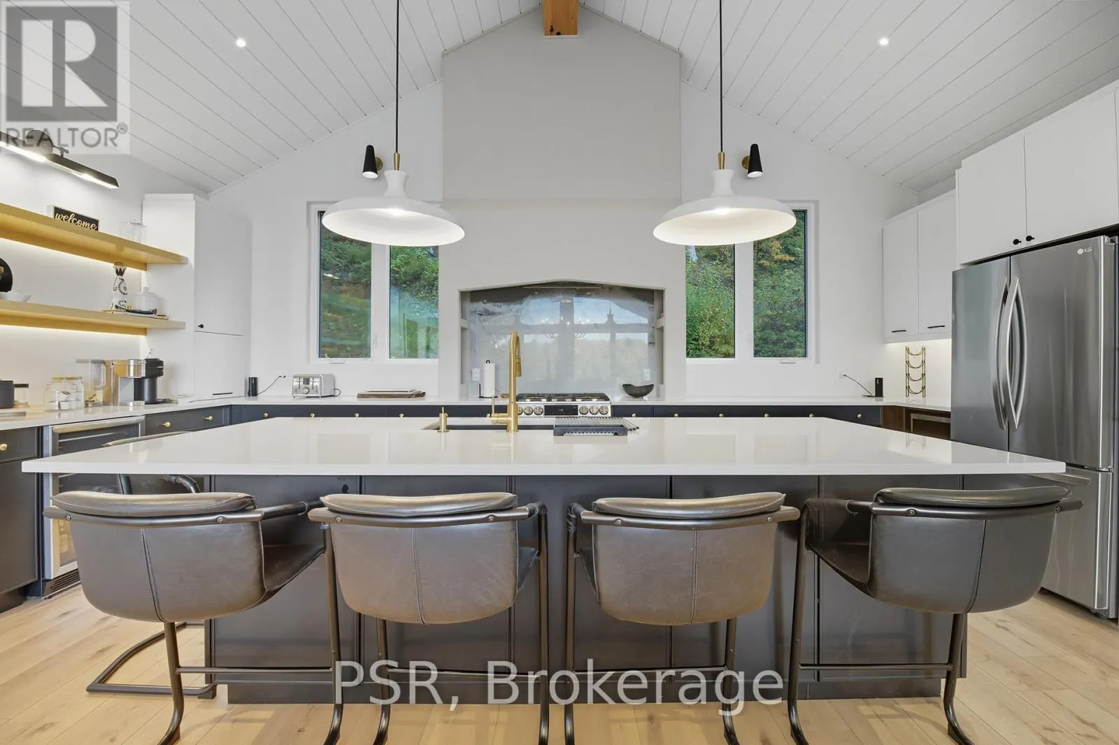 1399 BAYBREEZE LANE