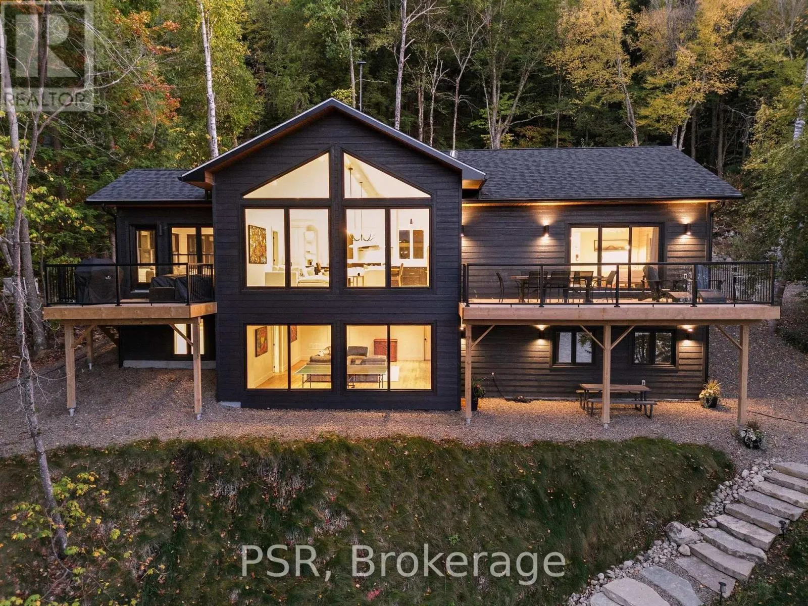 1399 BAYBREEZE LANE