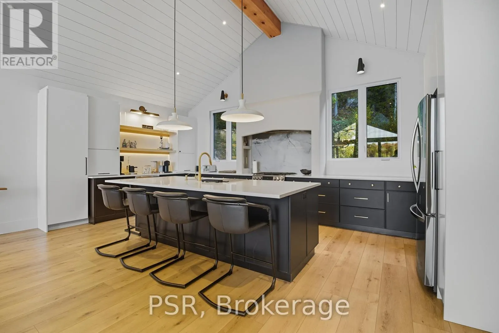 1399 BAYBREEZE LANE