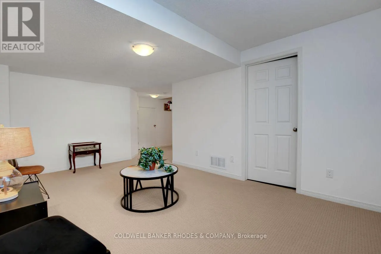 287 MACOUN CIRCLE