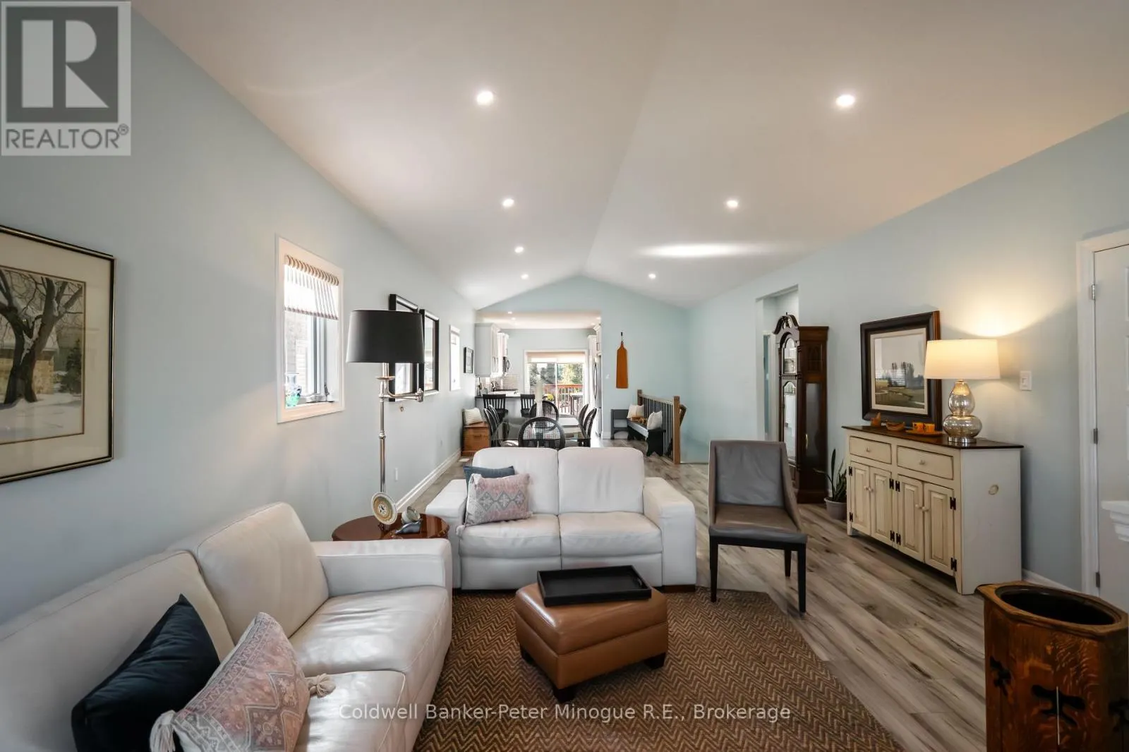 15 FRANK COURT