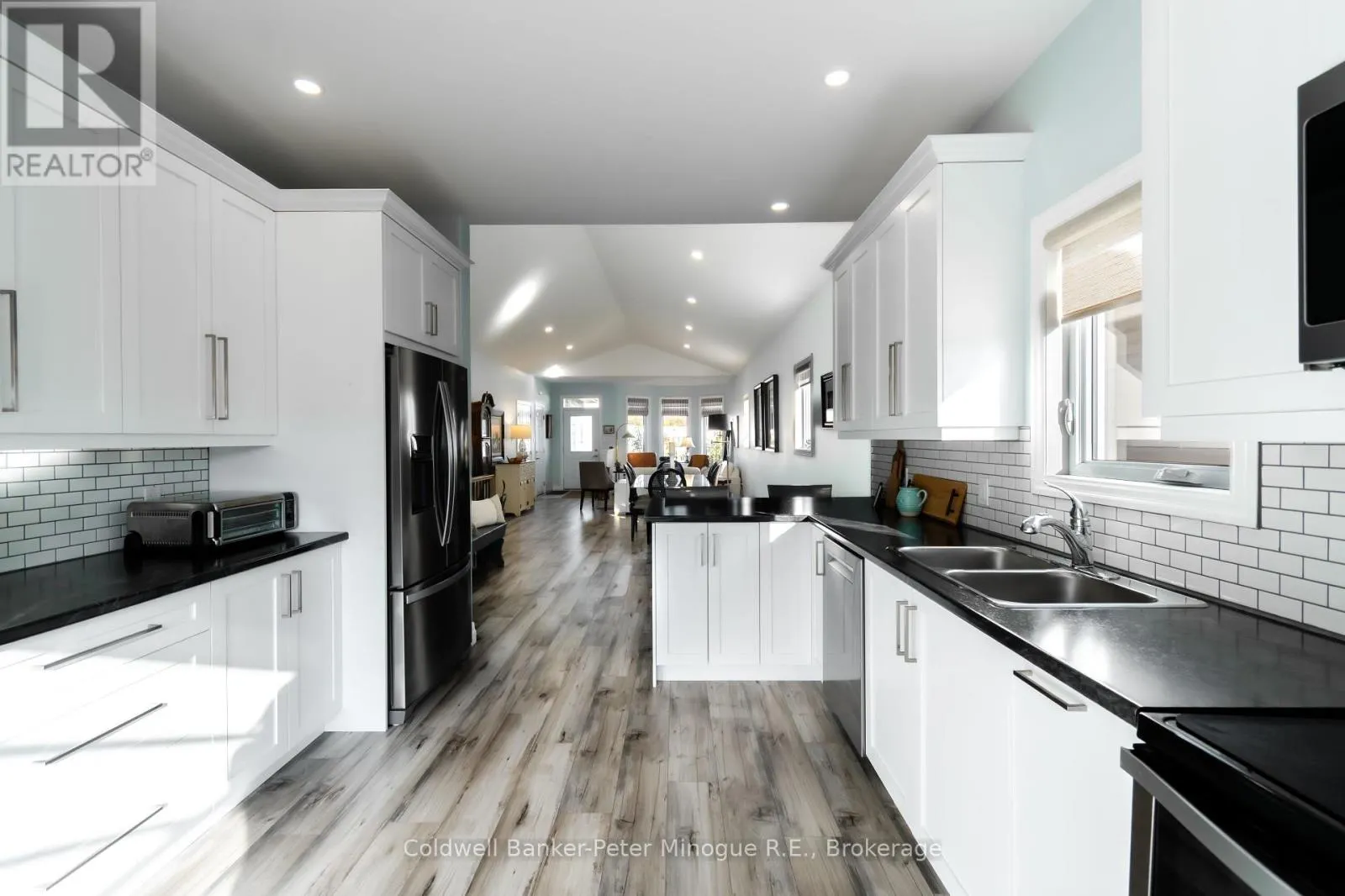 15 FRANK COURT
