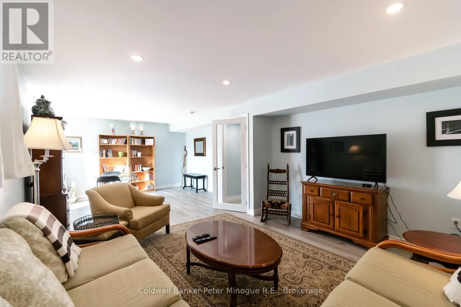 15 FRANK COURT