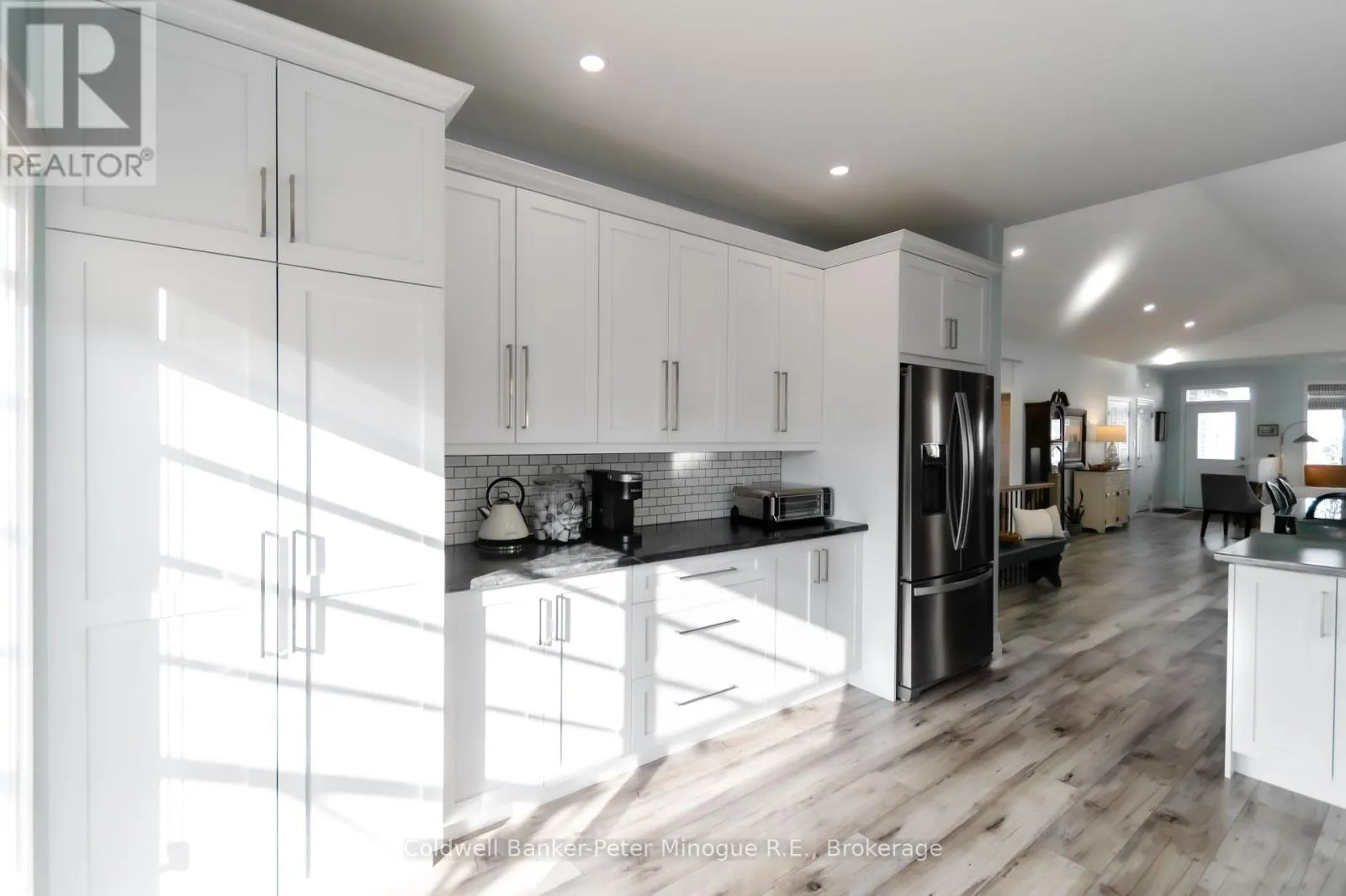 15 FRANK COURT