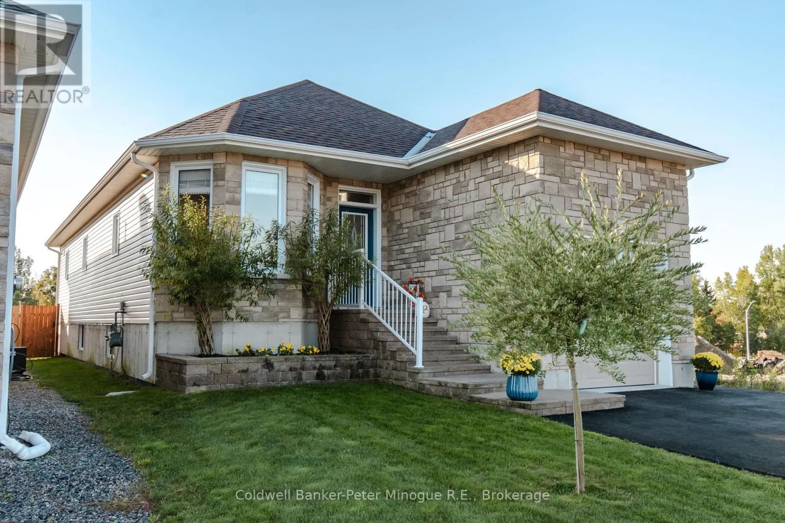 15 FRANK COURT