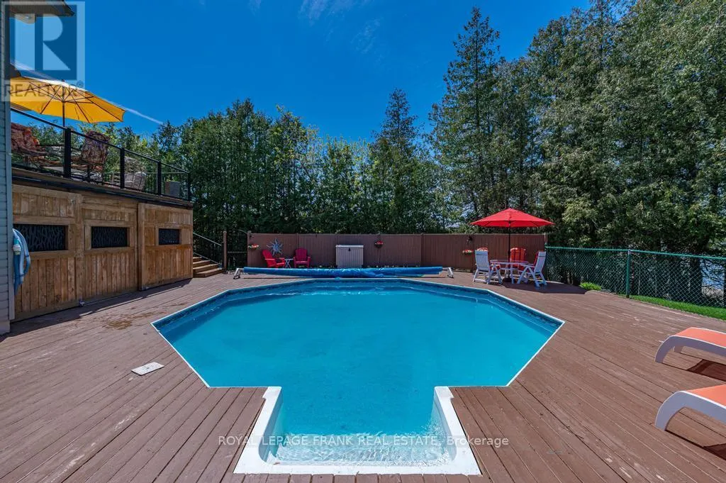 36 SOUTHSHORE ROAD