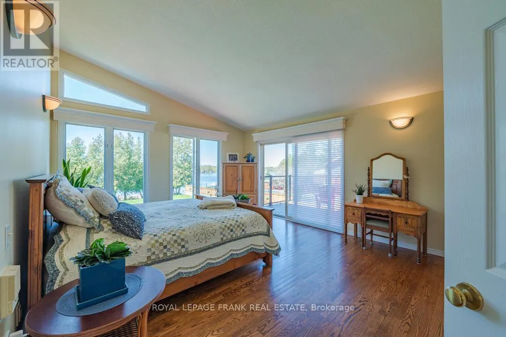 36 SOUTHSHORE ROAD