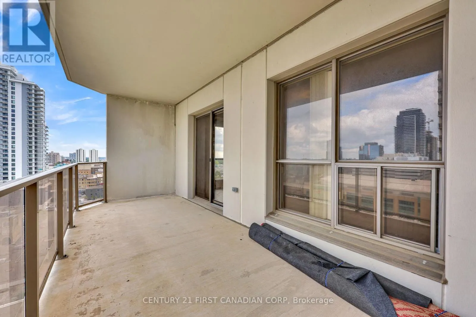 1503 - 330 RIDOUT STREET N, #1503