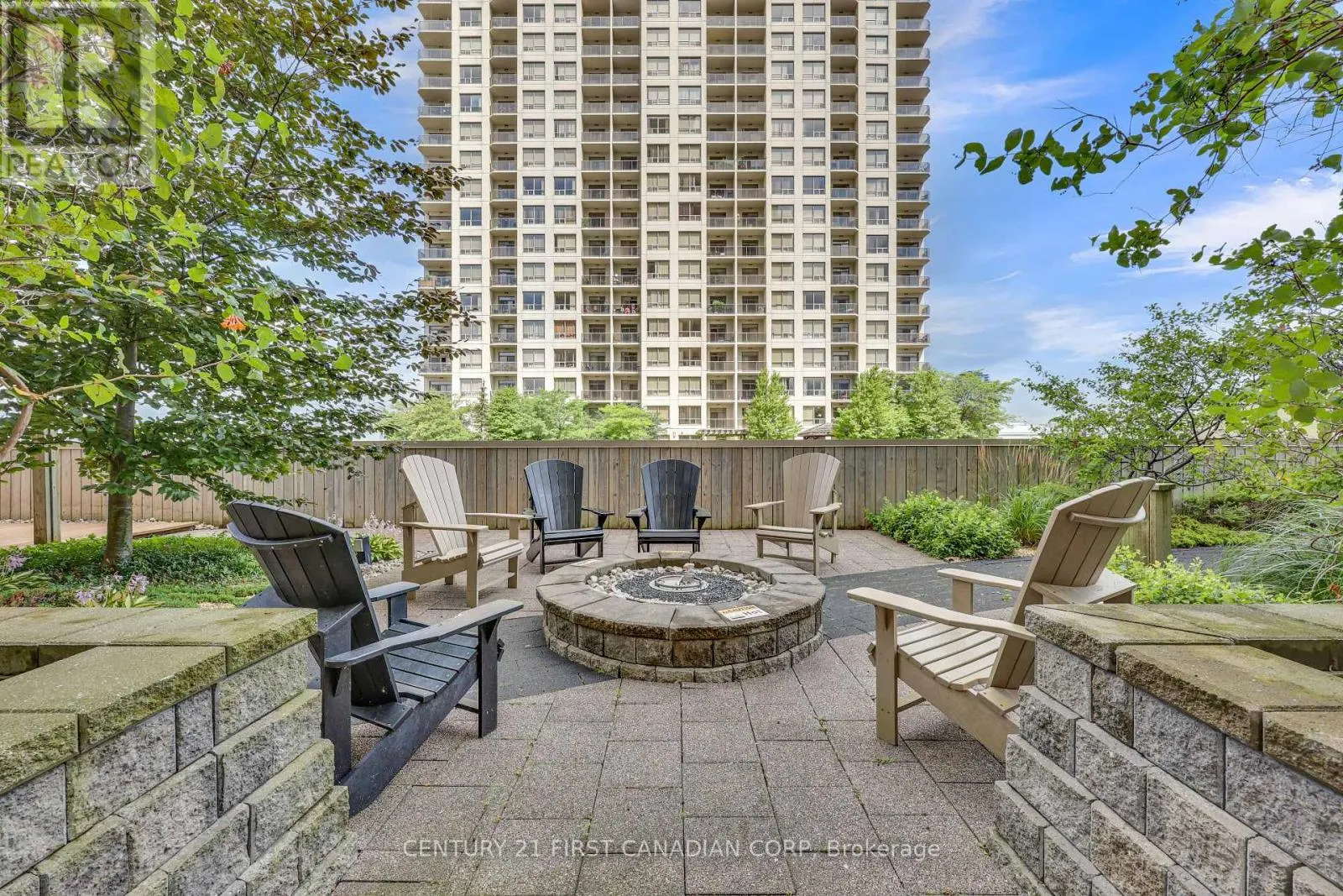 1503 - 330 RIDOUT STREET N, #1503