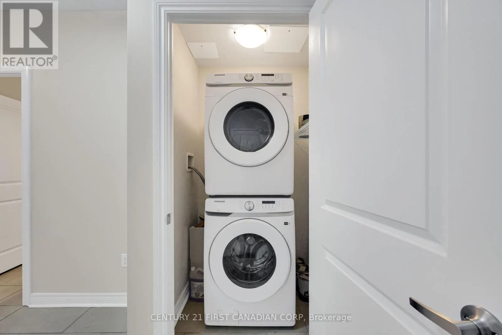 1503 - 330 RIDOUT STREET N, #1503