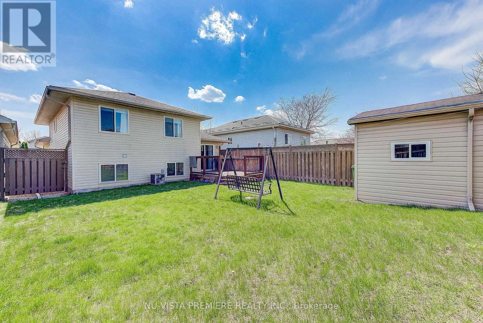 494 EXMOUTH CIRCLE