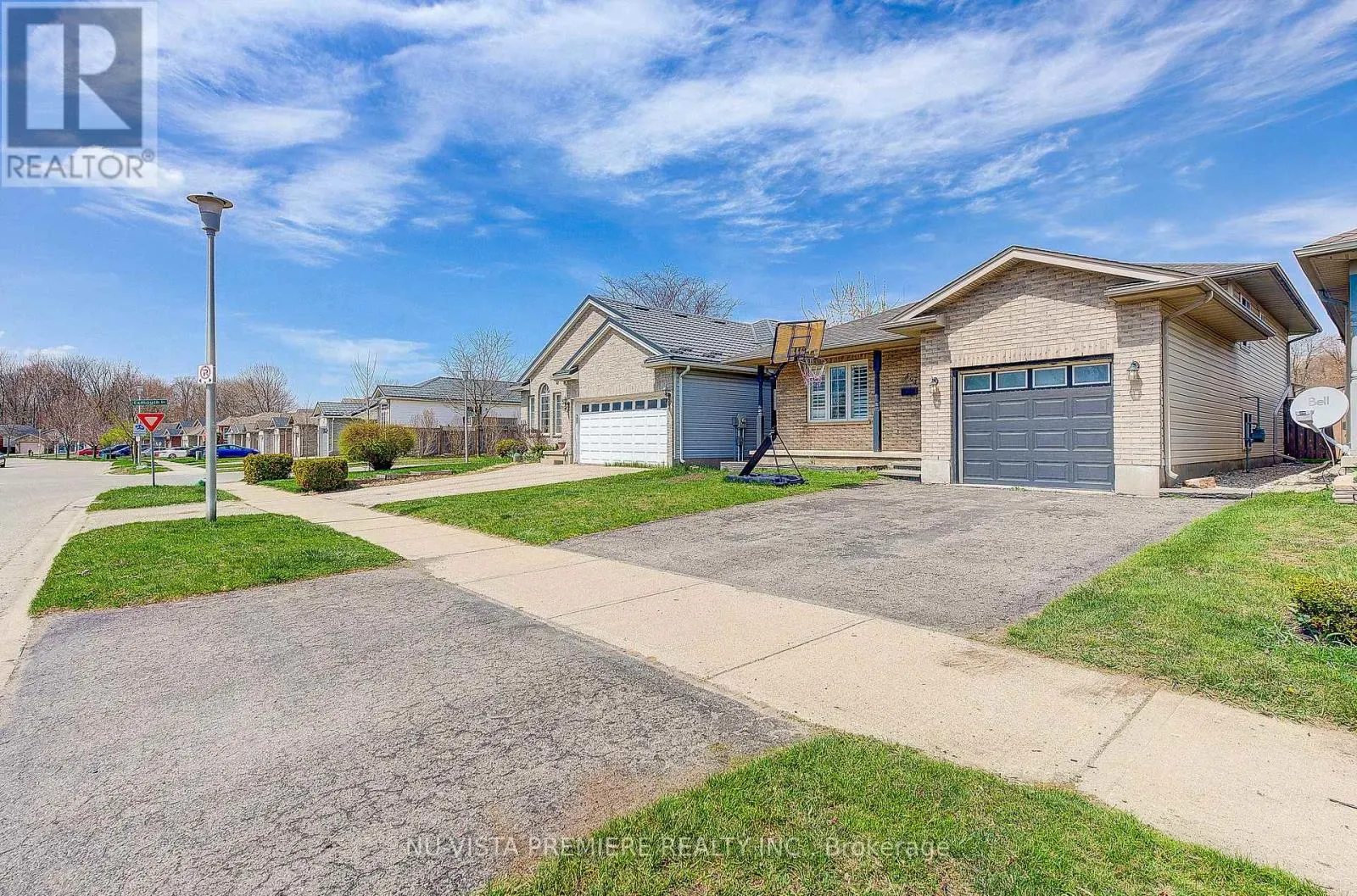 494 EXMOUTH CIRCLE