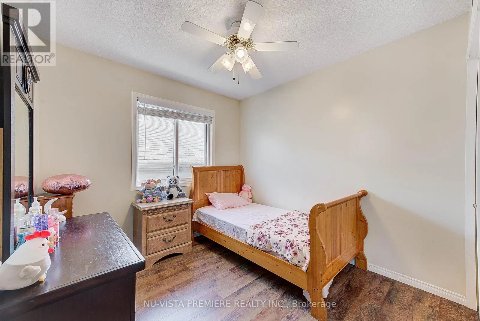 494 EXMOUTH CIRCLE