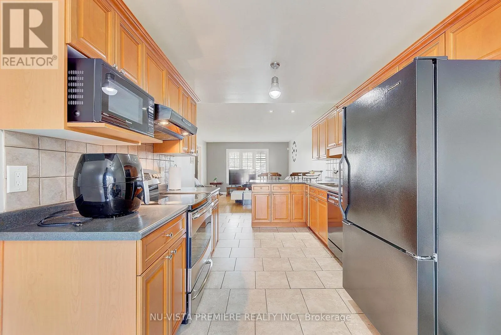 494 EXMOUTH CIRCLE