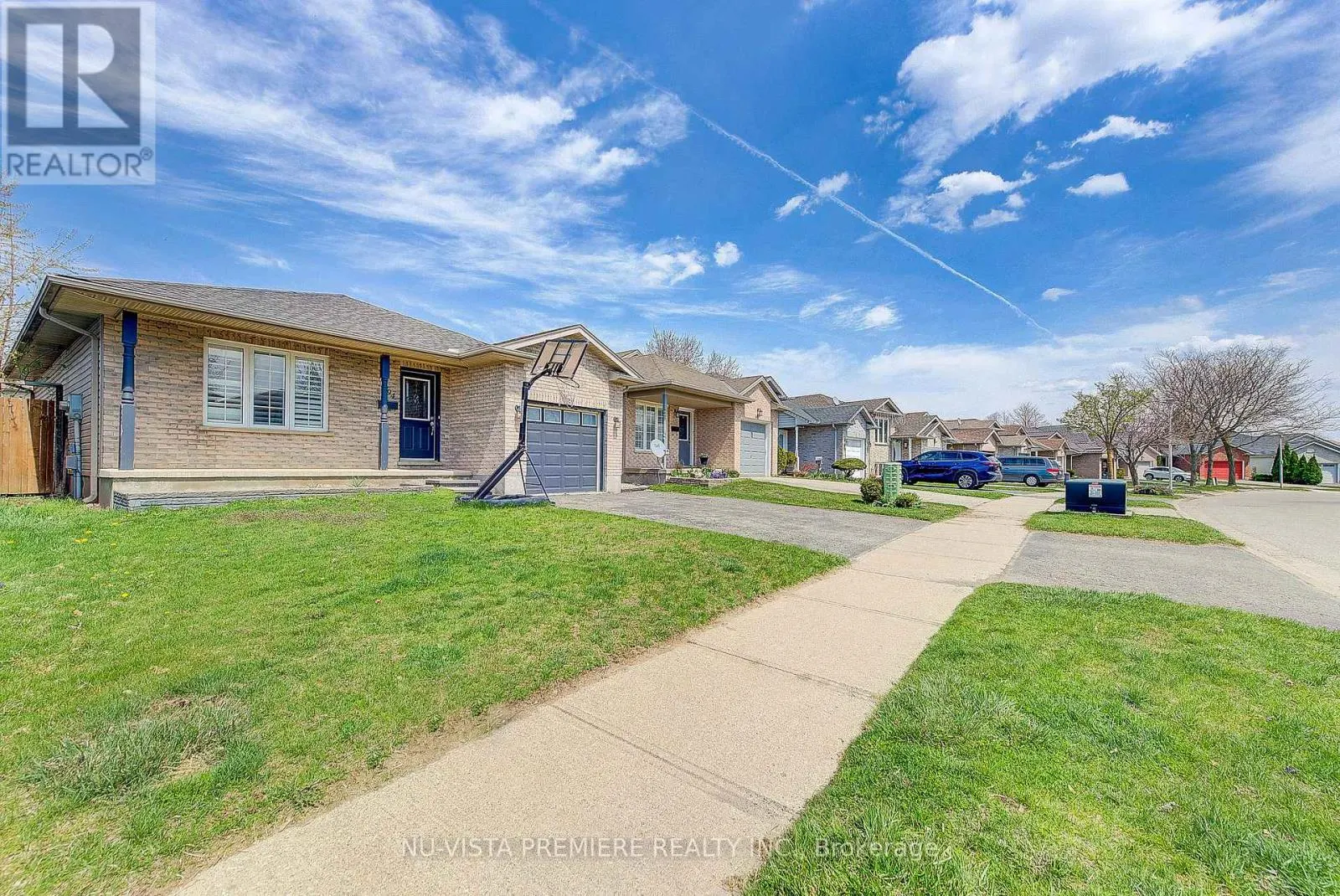 494 EXMOUTH CIRCLE