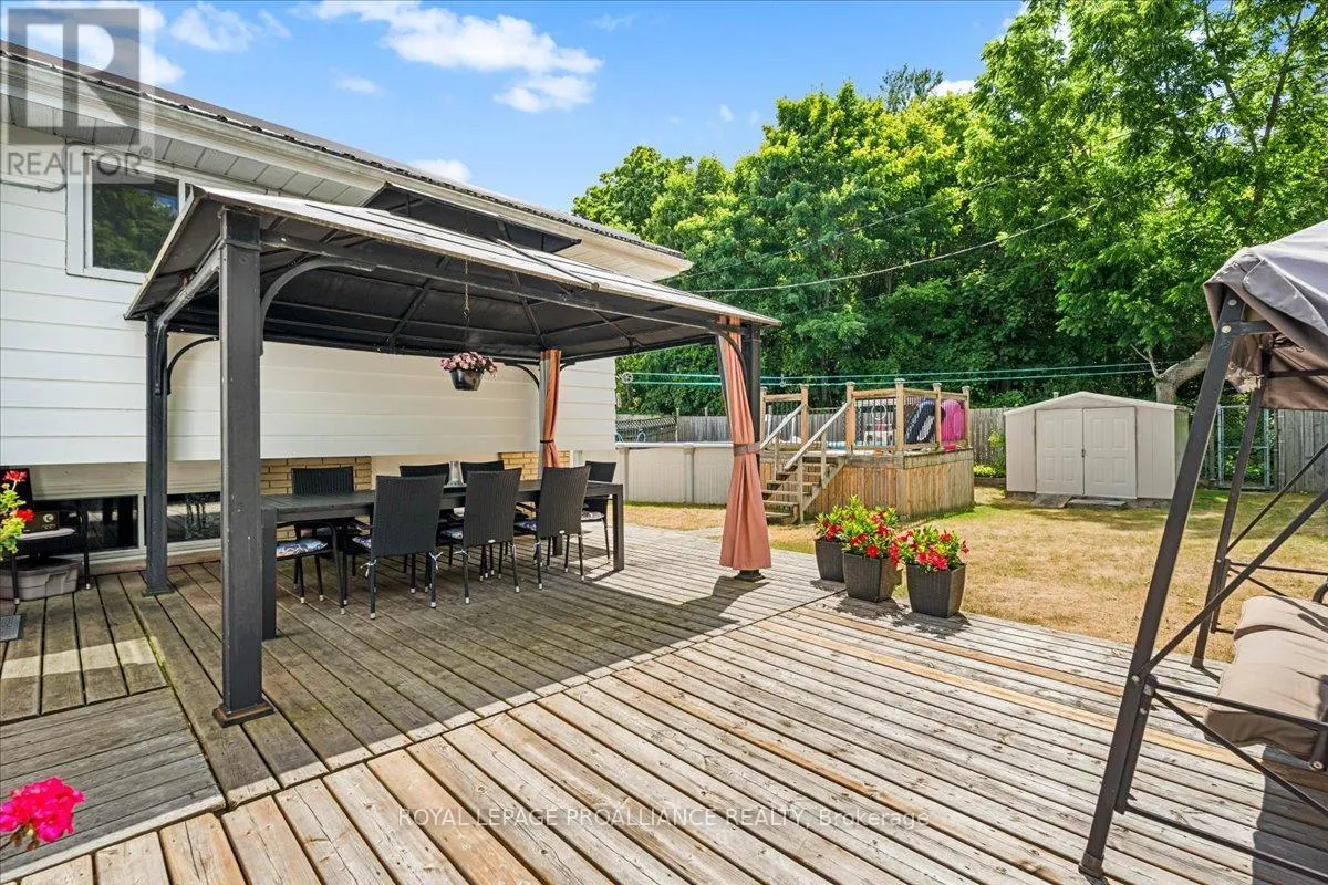 21 COULTER CRESCENT
