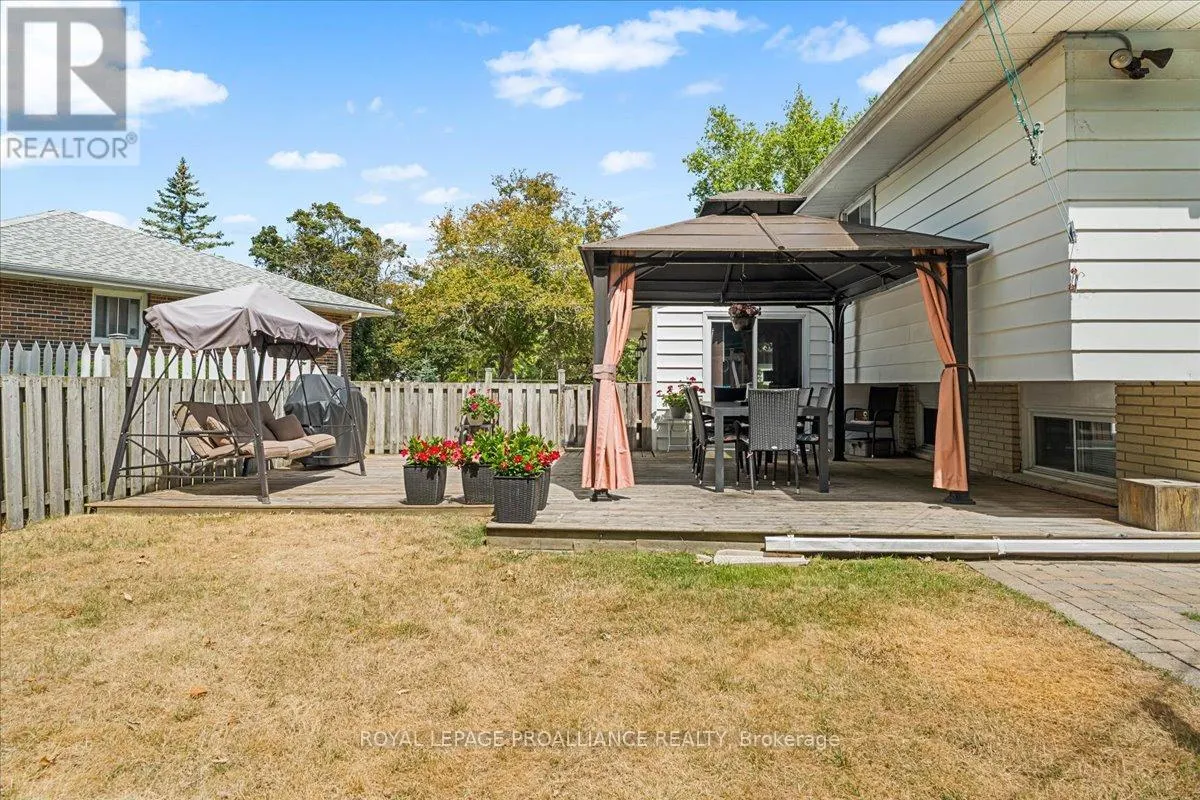 21 COULTER CRESCENT