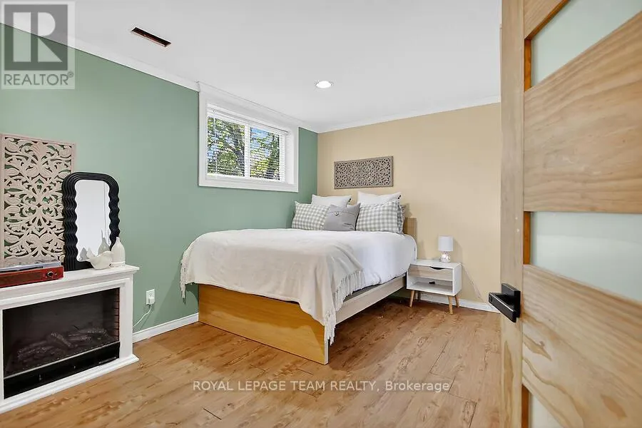 5664 SOUTH ISLAND PARK DRIVE