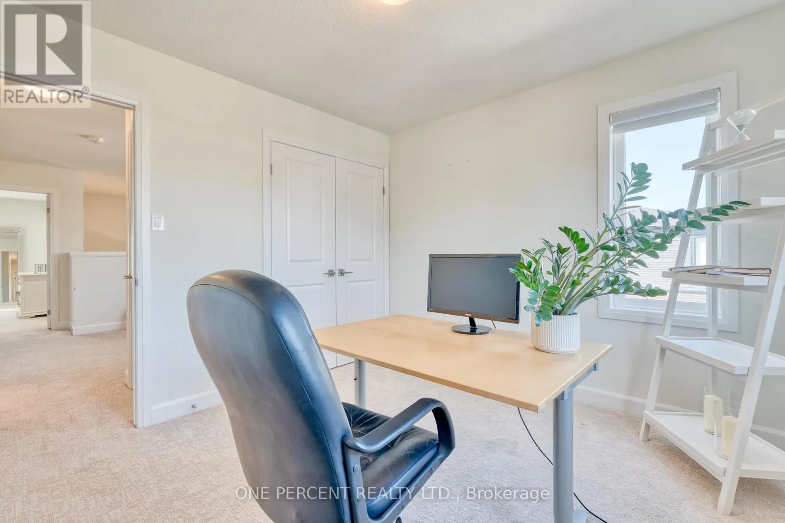 24 SOUTHAM LANE