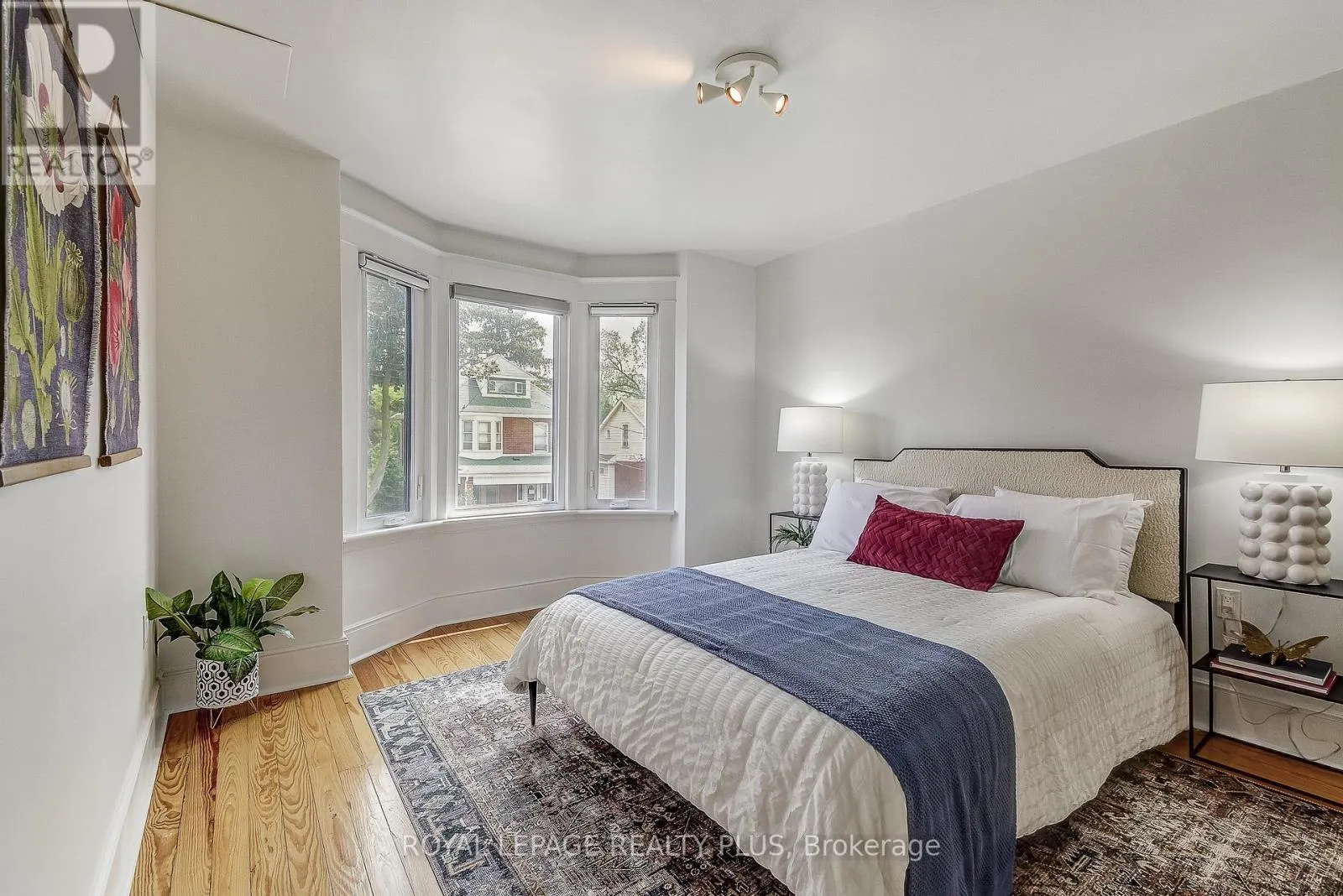 192 KENSINGTON AVENUE S
