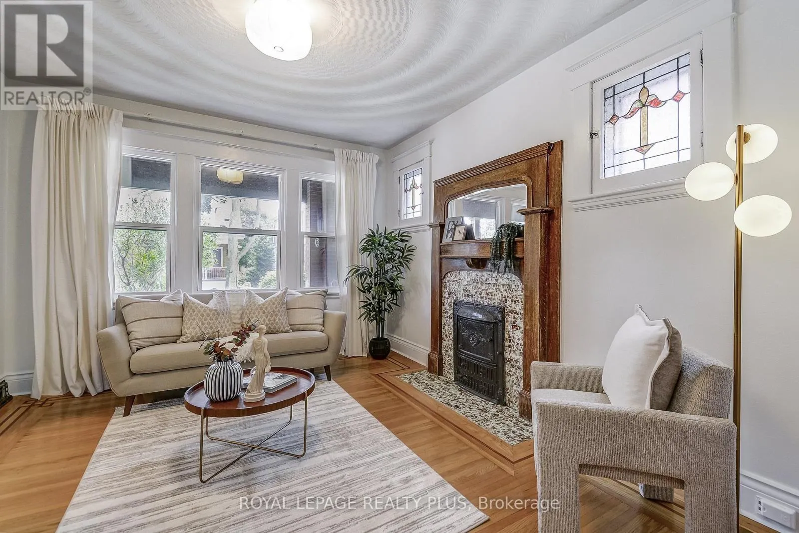 192 KENSINGTON AVENUE S