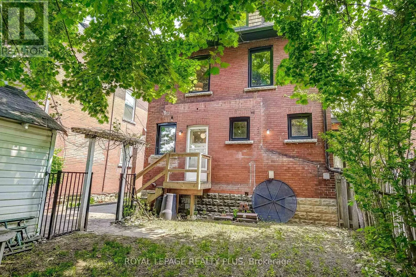 192 KENSINGTON AVENUE S