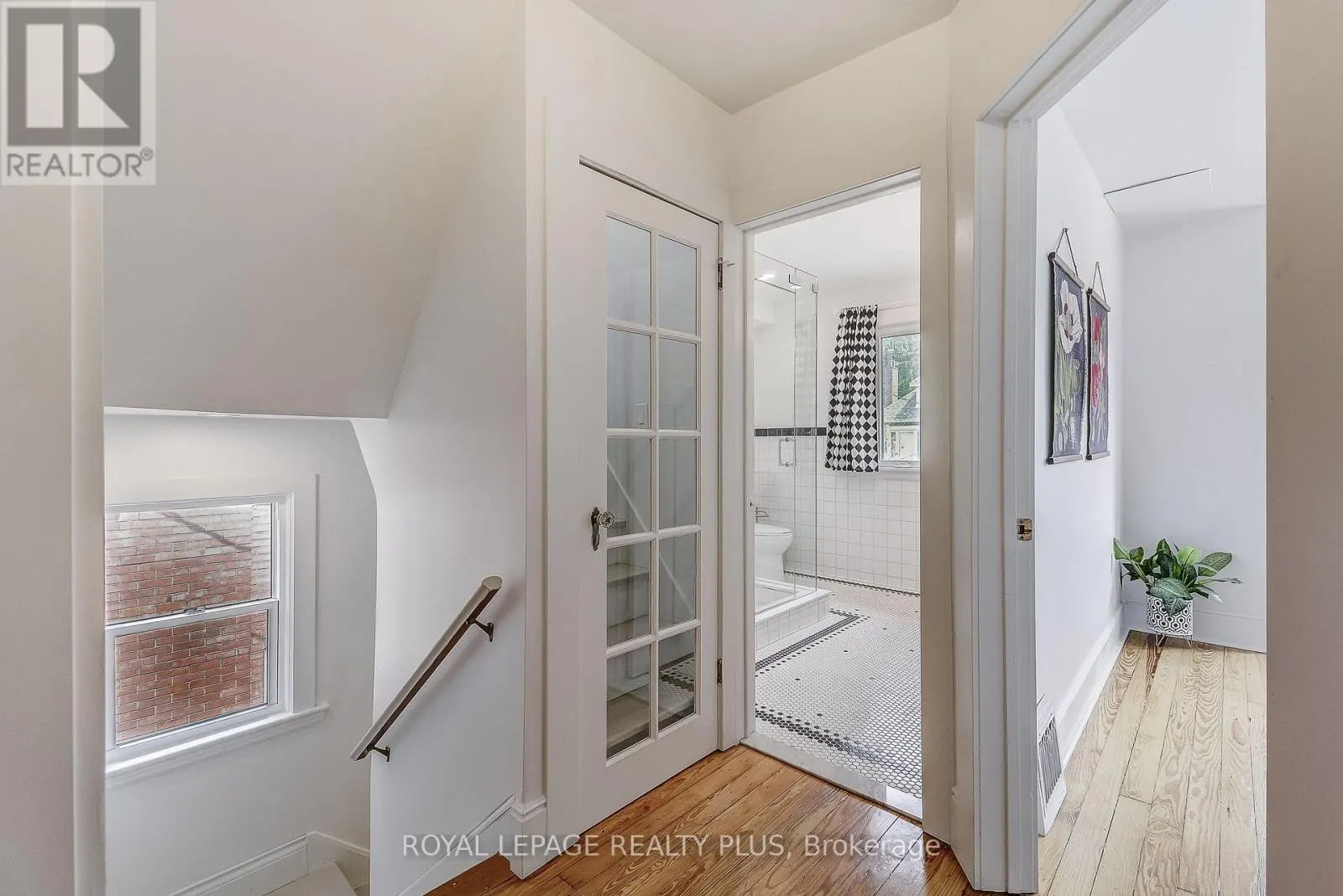 192 KENSINGTON AVENUE S
