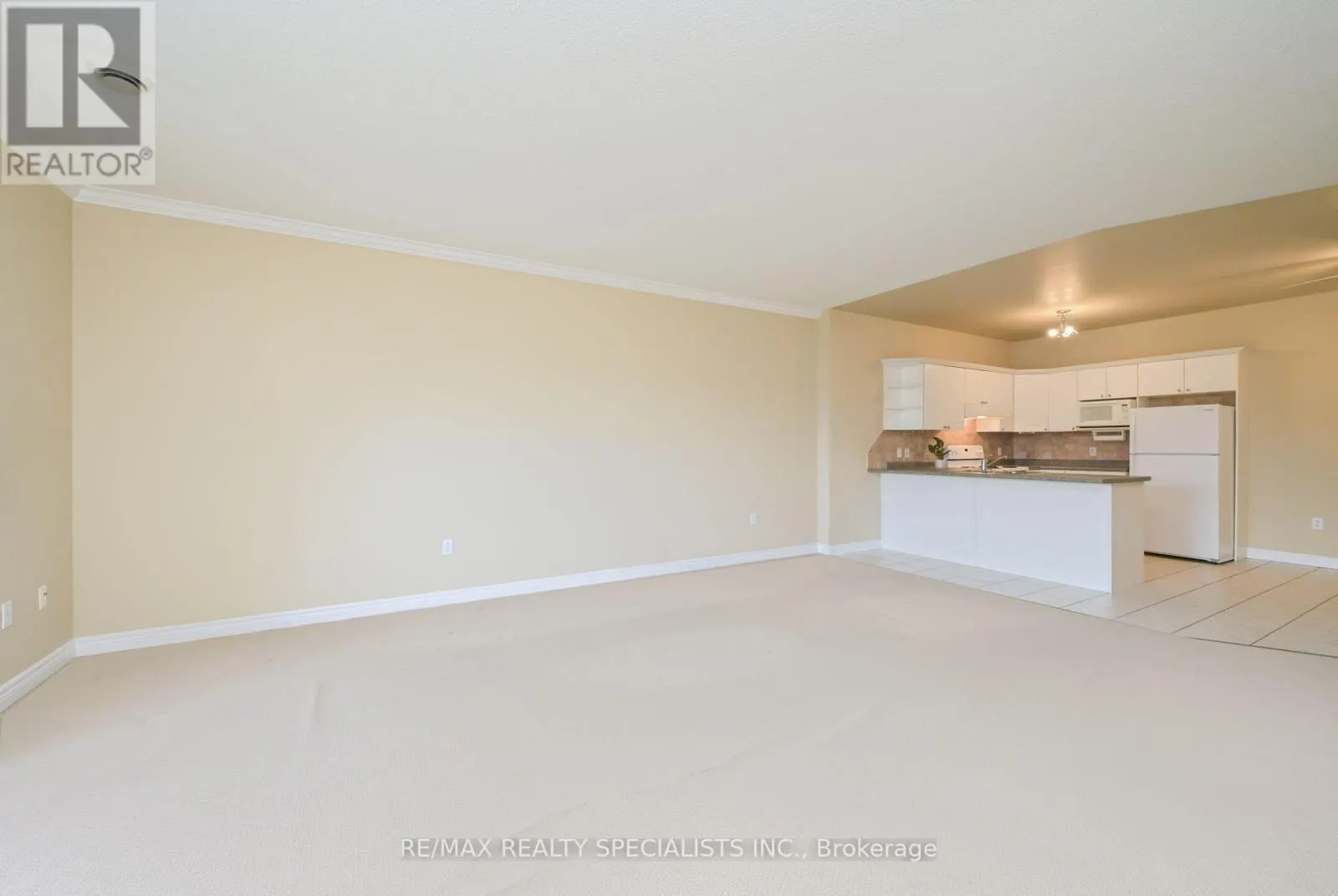 505 - 60 WYNDHAM STREET S