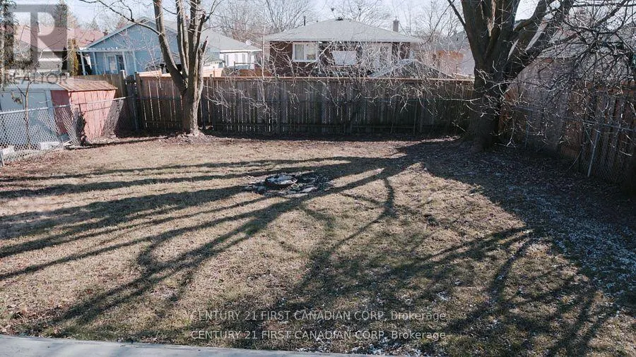 1072 JALNA BOULEVARD