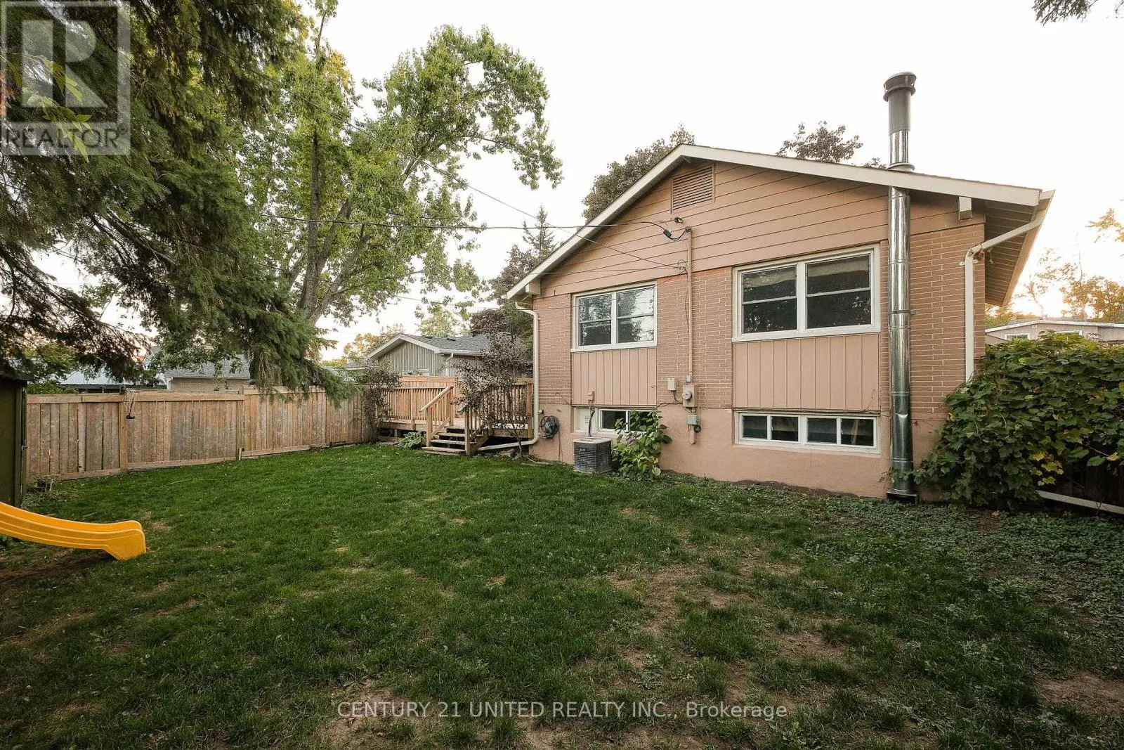 1518 WESTBROOK DRIVE