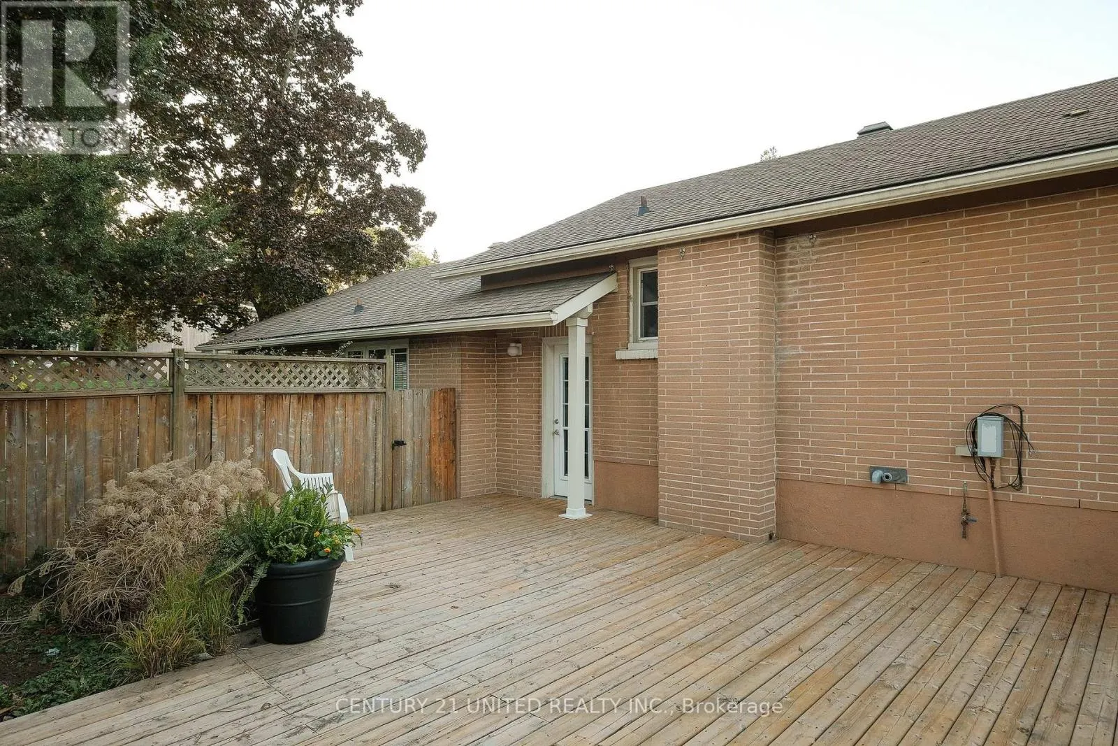 1518 WESTBROOK DRIVE