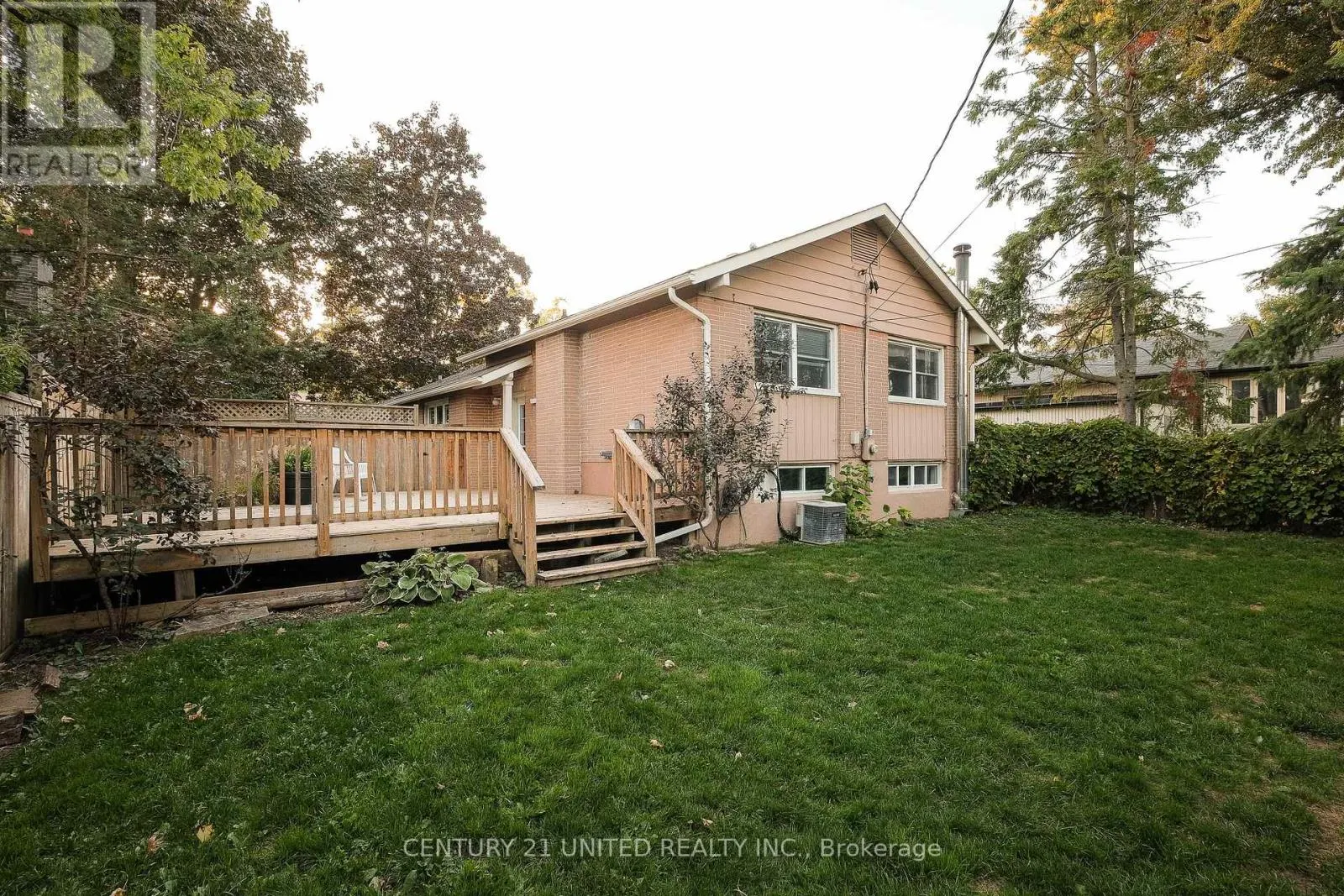 1518 WESTBROOK DRIVE
