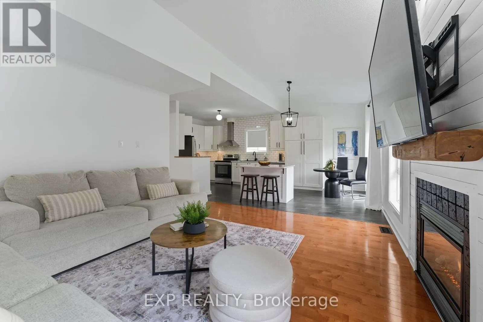 16 NORTH HARROW DRIVE