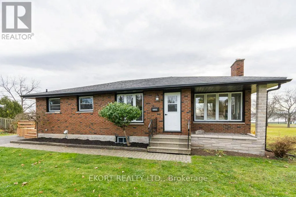 239 DUNDAS STREET W