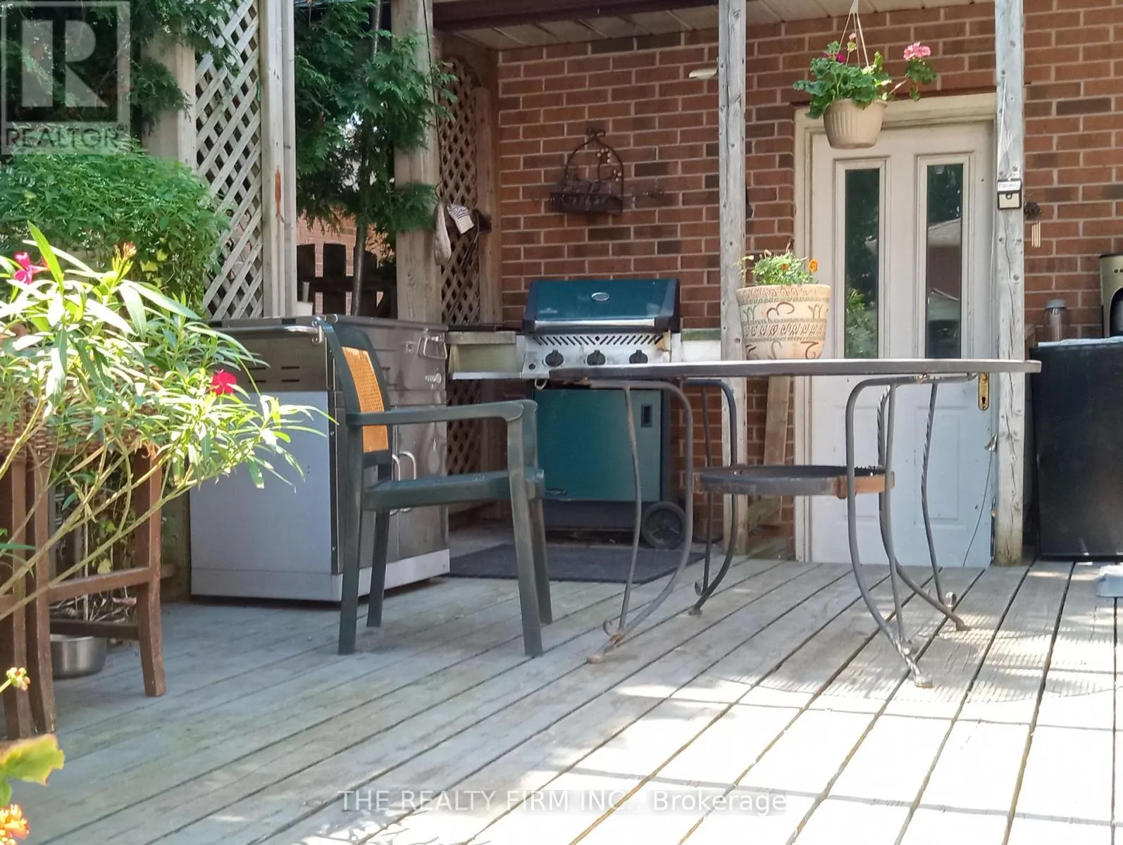 1132 IROQUOIS CRESCENT