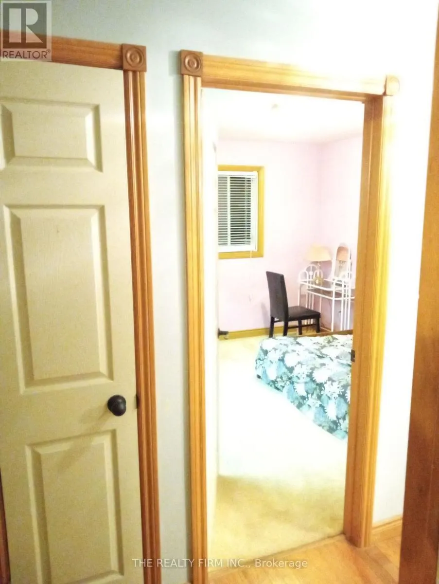 1132 IROQUOIS CRESCENT