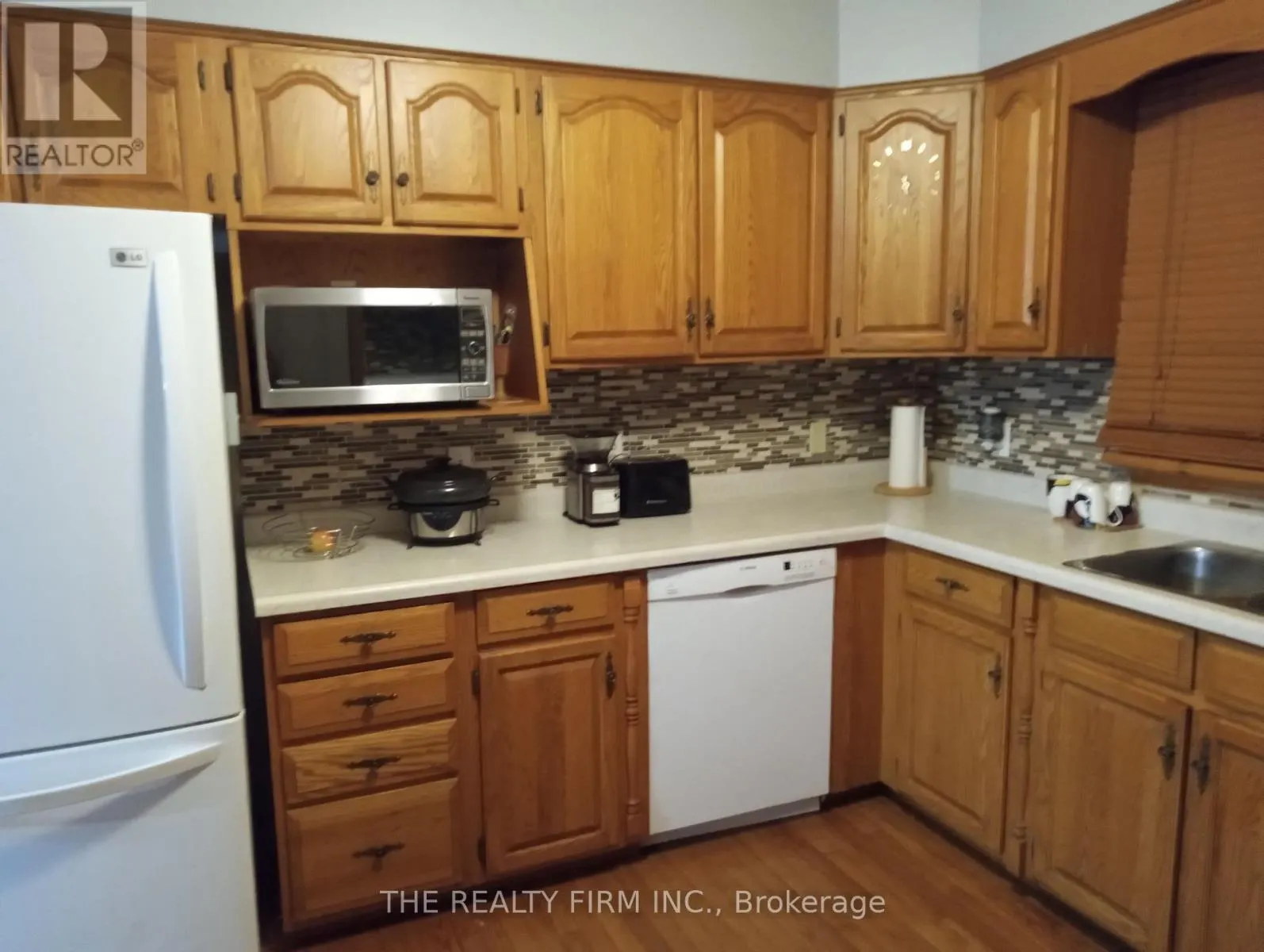 1132 IROQUOIS CRESCENT