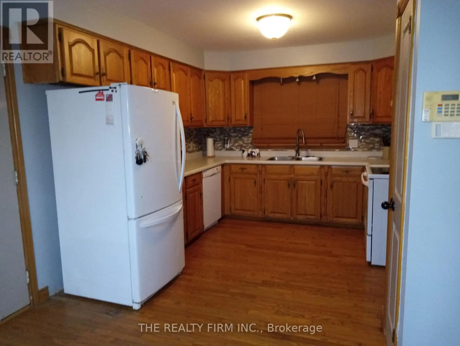 1132 IROQUOIS CRESCENT