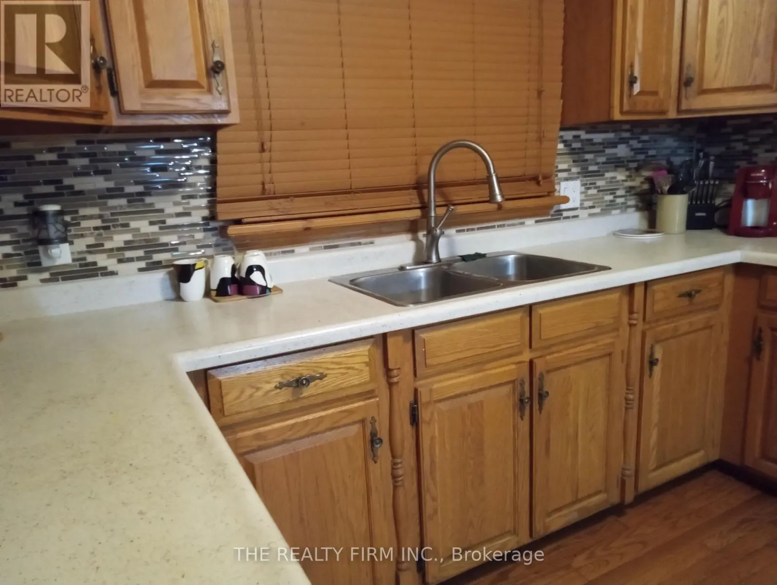 1132 IROQUOIS CRESCENT