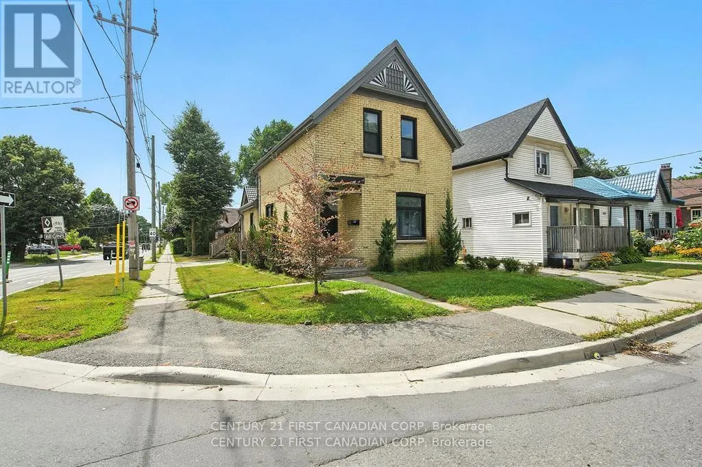 453 QUEBEC STREET