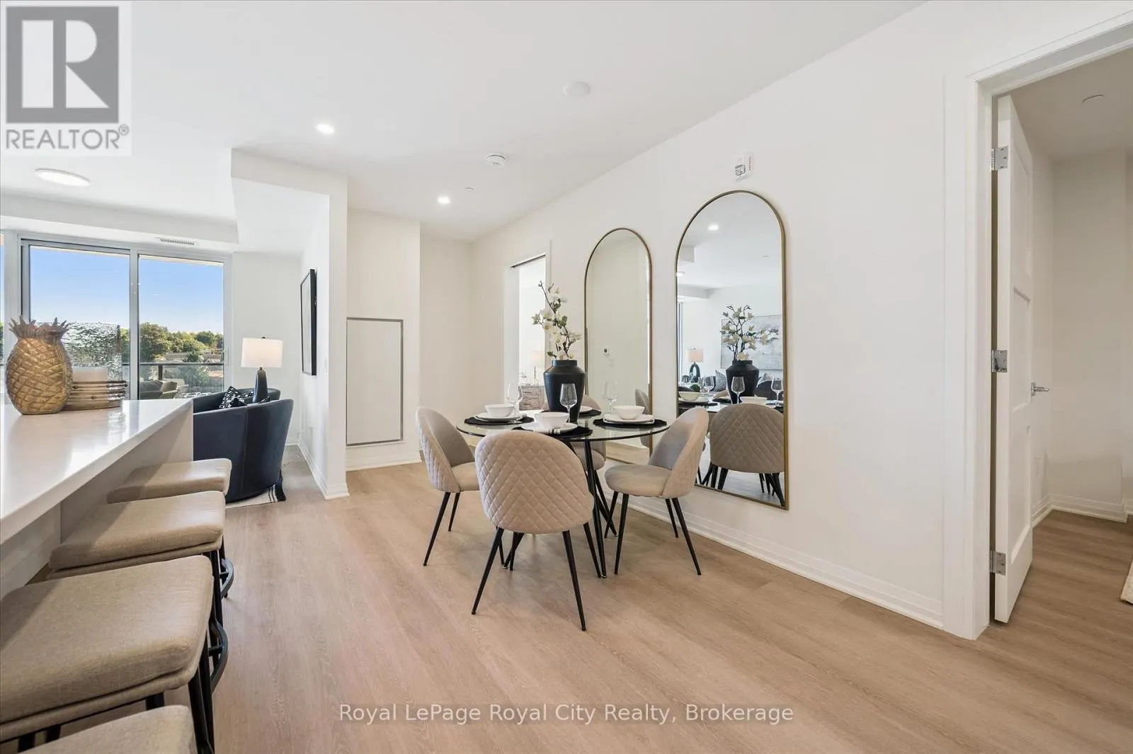 324 - 6523 WELLINGTON ROAD 7 ROAD, #324